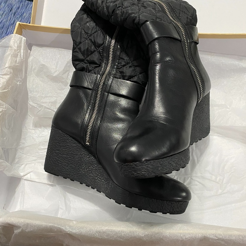 Micheal Kors Winter boots